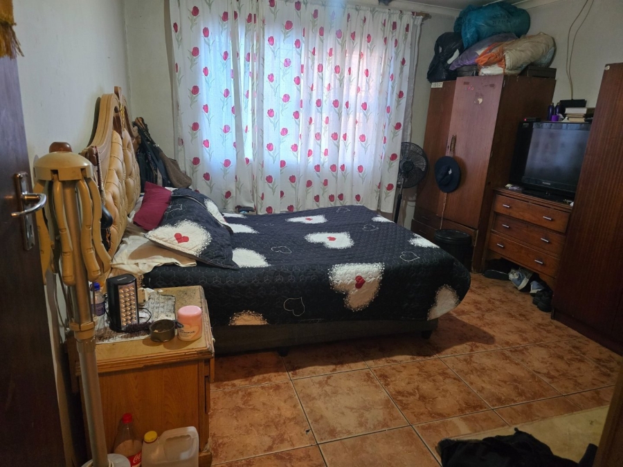 4 Bedroom Property for Sale in Lentegeur Western Cape